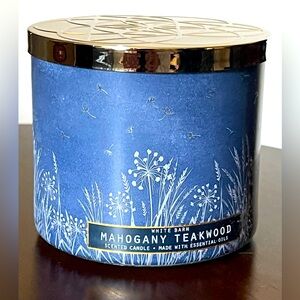 White Barn Blue Mahogany Teakwood Candle
